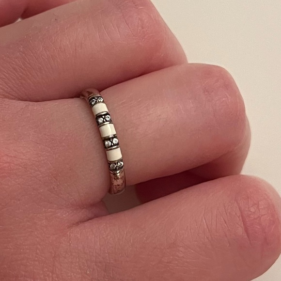 Pandora silver white stripes ring, size 5 - Picture 5 of 5